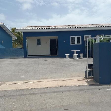 Blue Apartments Willemstad Buitenkant foto